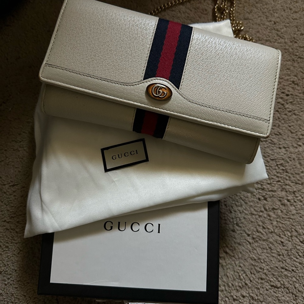Gucci crossbody. Used a few times.